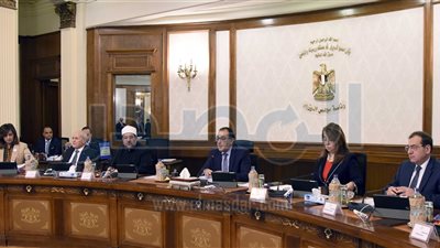 مجلس الوزراء يستعرض إجراءات التعامل مع تداعيات حالة الطقس