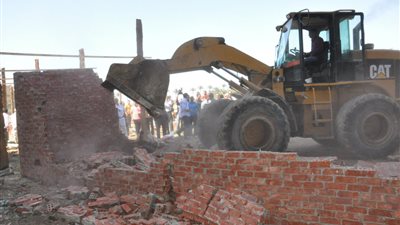 إزالة 275 حالة تعدٍ على الأراضي بمحافظات الجمهورية