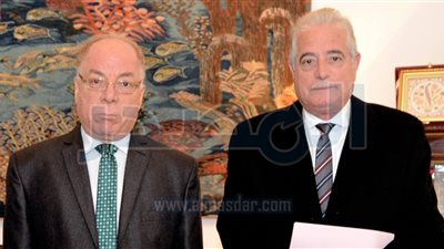 وزير الثقافة يستقبل محافظ جنوب سيناء لبحث ترتيبات معرض بينالي شرم الشيخ