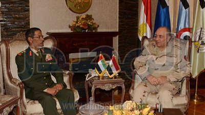 وزير الدفاع والفريق محمود حجازي يستقبلان رئيس الأركان الإماراتي