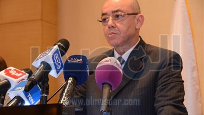 حسام كمال ينفى شراء 