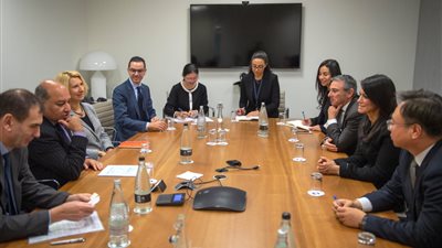 وزيرة السياحة تلتقى رئيس البنك الأوروبى لإعادة الإعمار والتنمية