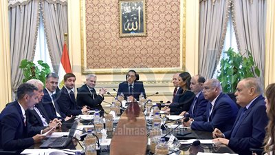 رئيس الوزراء يبحث مع «فولكس فاجن» الألمانية فرص الاستثمار في مصر