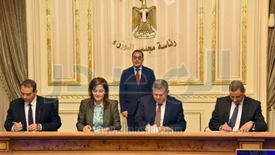 توقيع اتفاقيتي تعاون بين صندوق «ثراء» و«قطاع الأعمال» و«الاستثمار القومي»