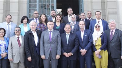 البنك الأهلى يمول عمليات توأمة مستشفيات عين شمس مع مؤسسات دولية 