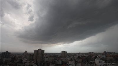 طقس اليوم شديد البرودة ليلًا وتوقعات بسقوط أمطار على السواحل الشمالية