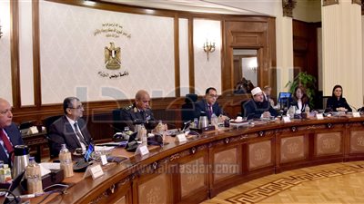 الحكومة توافق على التعاقد مع شركة أمريكية لشراء 50 جرارا جديداً