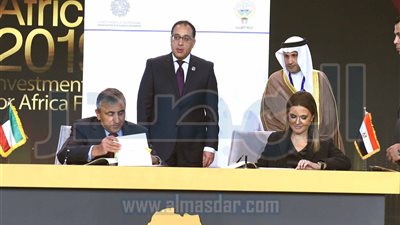 مصر والكويت توقعان اتفاقا بقيمة 83 مليون دولار لتنمية شبه جزيرة سيناء