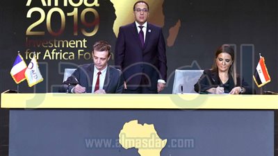 مصر وفرنسا توقعان اتفاقية لاستكمال الاتفاق الإطارى بين البلدين