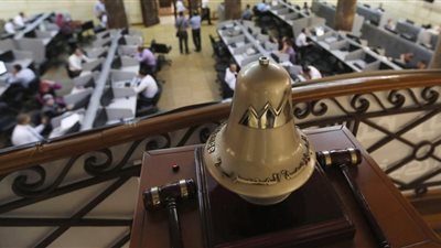 المؤشر الرئيسي للبورصة المصرية يكسر حاجز 18 ألف نقطة لأول مرة