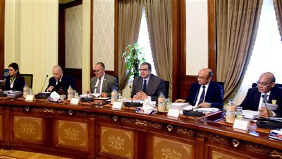 مجلس الوزراء يوافق على قروض ومنح الاتحاد الأوروبي والبنك الدولي