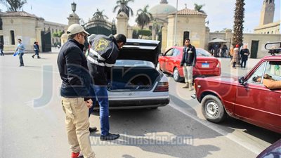 بالصور.. انتظام الدراسة في أول أيام الفصل الثاني بجامعة القاهرة