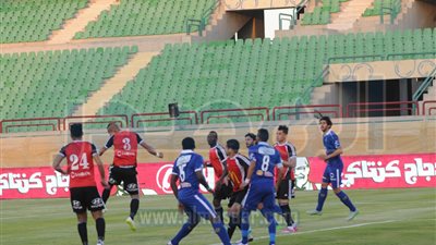 بالصور.. الأهلي يفقد نقطتين في طريق الحفاظ على صدارة الدوري أمام 