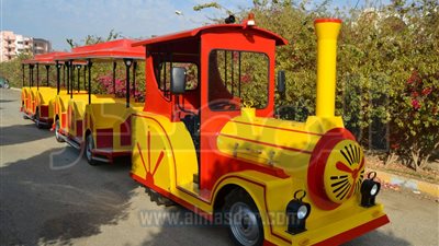 بالصور.. بدء تشغيل الطفطف للنقل الداخلى بأسيوط الجديدة