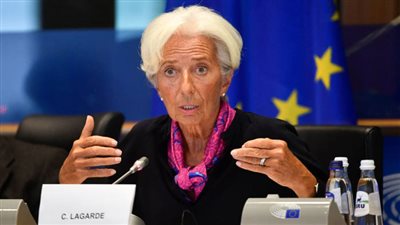كريستين لاجارد: النمو الاقتصادي في منطقة اليورو ما زال ضعيفاً