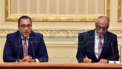 الحكومة والبنك المركزي يطلقان مبادرة لدعم قطاع الصناعة بـ 100 مليار جنيه