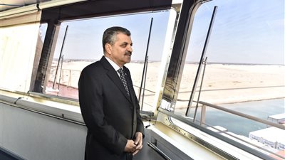 الفريق أسامة ربيع: عبور 1594 سفينة قناة السويس خلال نوفمبر الماضي