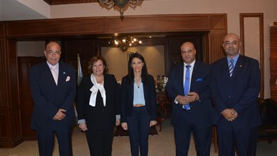 رانيا المشاط تبحث مع 