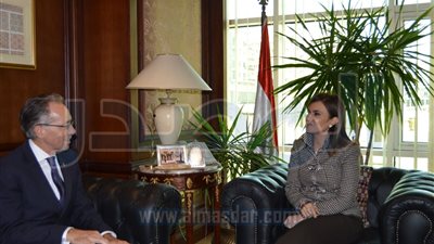 وزيرة التعاون الدولى تستعرض مع سفير أستراليا جهود الحكومة الاقتصادية