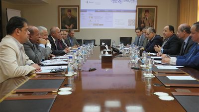 «المالية» و«النقل» يبحثان تطوير العمل بالموانئ والتحول إلى «النافذة الواحدة»