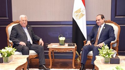 السيسي يبحث مع محمود عباس آخر التطورات على الساحة الفلسطينية