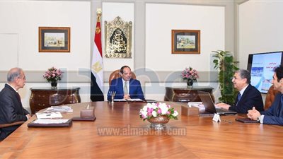السيسى يستعرض موقف مشروعات الكهرباء والربط مع دول الجوار