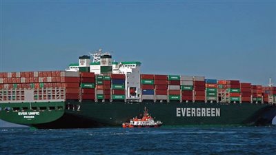 54 سفينة تعبر قناة السويس بحمولات 3,5 مليون طن