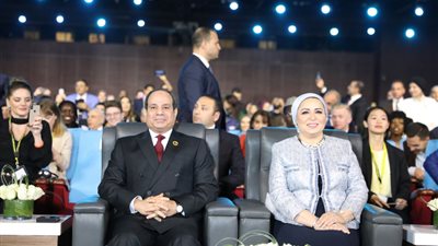 بحضور الرئيس وقرينته.. منتدى شباب العالم يعلن توصيات النسخة الثالثة