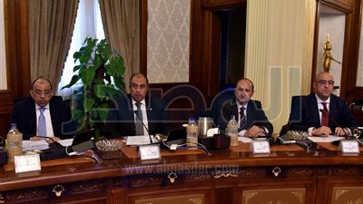 «الوزراء» يوافق على اتفاقيتي التزام بترولية للبحث عن الغاز والزيت الخام