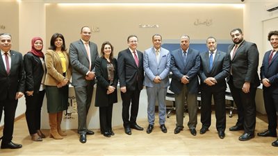 البنك الأهلي يفتتح مركزاً جديداً لخدمات تطوير الأعمال بمحافظة أسيوط      