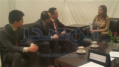 وزيرة التعاون الدولي تلتقى برئيس العلاقات الحكومية في شركة هواوى الصينية