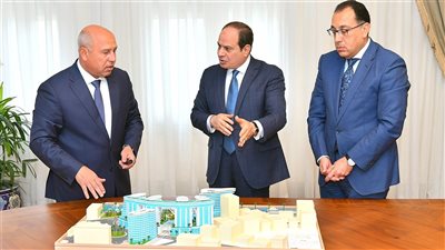 السيسي يوجه بإنشاء محطة مركزية لسكك حديد الوجه القبلي بمنطقة بشتيل