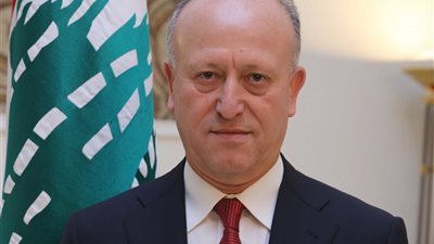 استقالة وزير العدل اللبناني احتجاجا على تعطيل حزب الله لعمل الحكومة
