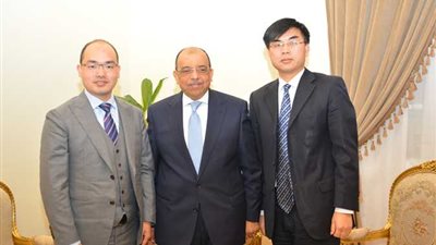 تعاون «مصرى - صينى» لتوريد أتوبيسات تعمل بالغاز الطبيعى والكهرباء