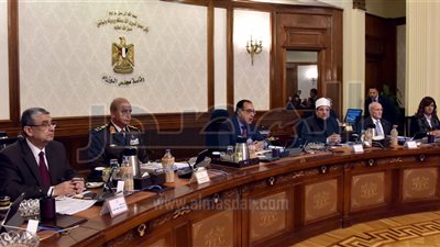 الحكومة توافق على اتفاقية تسهيلات ائتمانية بمليار يورو لتوريد 1300 عربة قطار