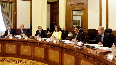 وزير التموين يستعرض ترتيبات توزيع المناطق اللوجستية بالمحافظات