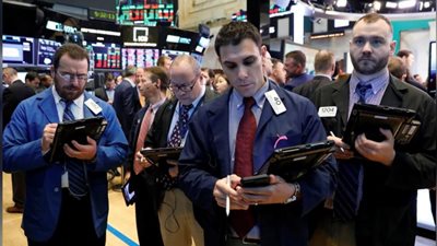 وول ستريت تفتح مرتفعة بفضل أرباح شركات التكنولوجيا