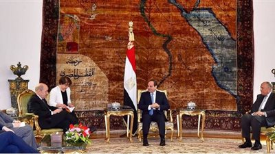 السيسي يبحث مع وزير الخارجية الفرنسي تعزيز التعاون الأمني