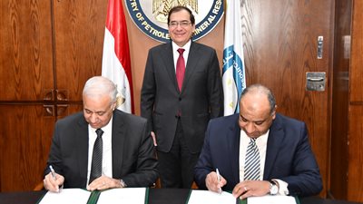 بروتوكول تعاون بين «إنبي» وجامعة الإسكندرية في مجالات البحث العلمي