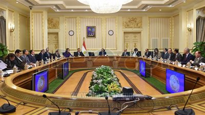 «مدبولي» يكلف «الاتصالات» بإعداد قاعدة بيانات عن أصول الدولة المؤجرة