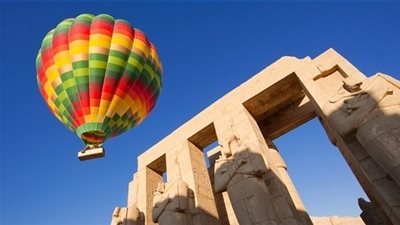 إقلاع 11 رحلة للبالون الطائر من مطار الأقصر على متنها 223 راكبًا