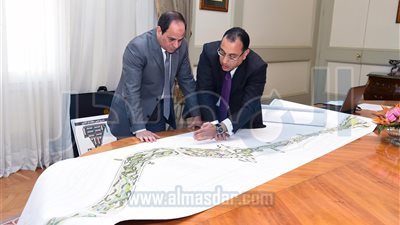 وزير الإسكان يطلع 