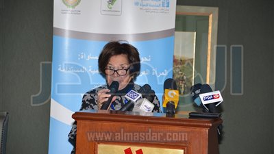 بالصور.. الاتحاد النسائى العربى يقيم مؤتمر 