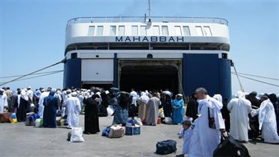 500 معتمر يغادرون ميناء سفاجا البحري إلى ينبع السعودي