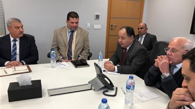 ربط ساحات التخليص الجمركي والمنافذ إلكترونيًا.. نهاية فبراير المقبل