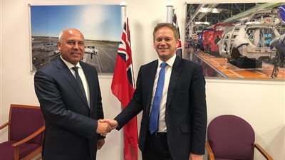 وزير النقل يبحث مع نظيره البريطاني سبل تعزيز التعاون المشترك