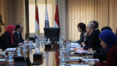 «المالية»: حريصون على الاستفادة من الخبرات الدولية لتحفيز بيئة الاستثمار