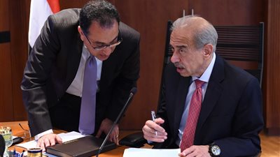 رئيس الوزراء: إستراتيجية متكاملة لتعميق صناعة 