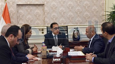 «بومبارديه» تعرض إنشاء مصنع لإنتاج مستلزمات السكة الحديد والمترو فى مصر