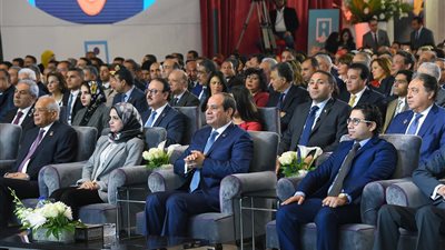 السيسي: نمو الاقتصاد المصري 5,4% في الربع الثالث من العام المالى الحالى